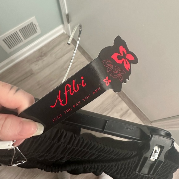 BLACK FLOWY MAXI SKIRT - Picture 4 of 5